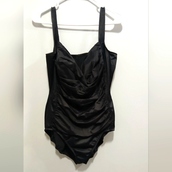Apt. 9 Other - Apt. 9 black swimsuit with rouching women's size 18W NWT beach